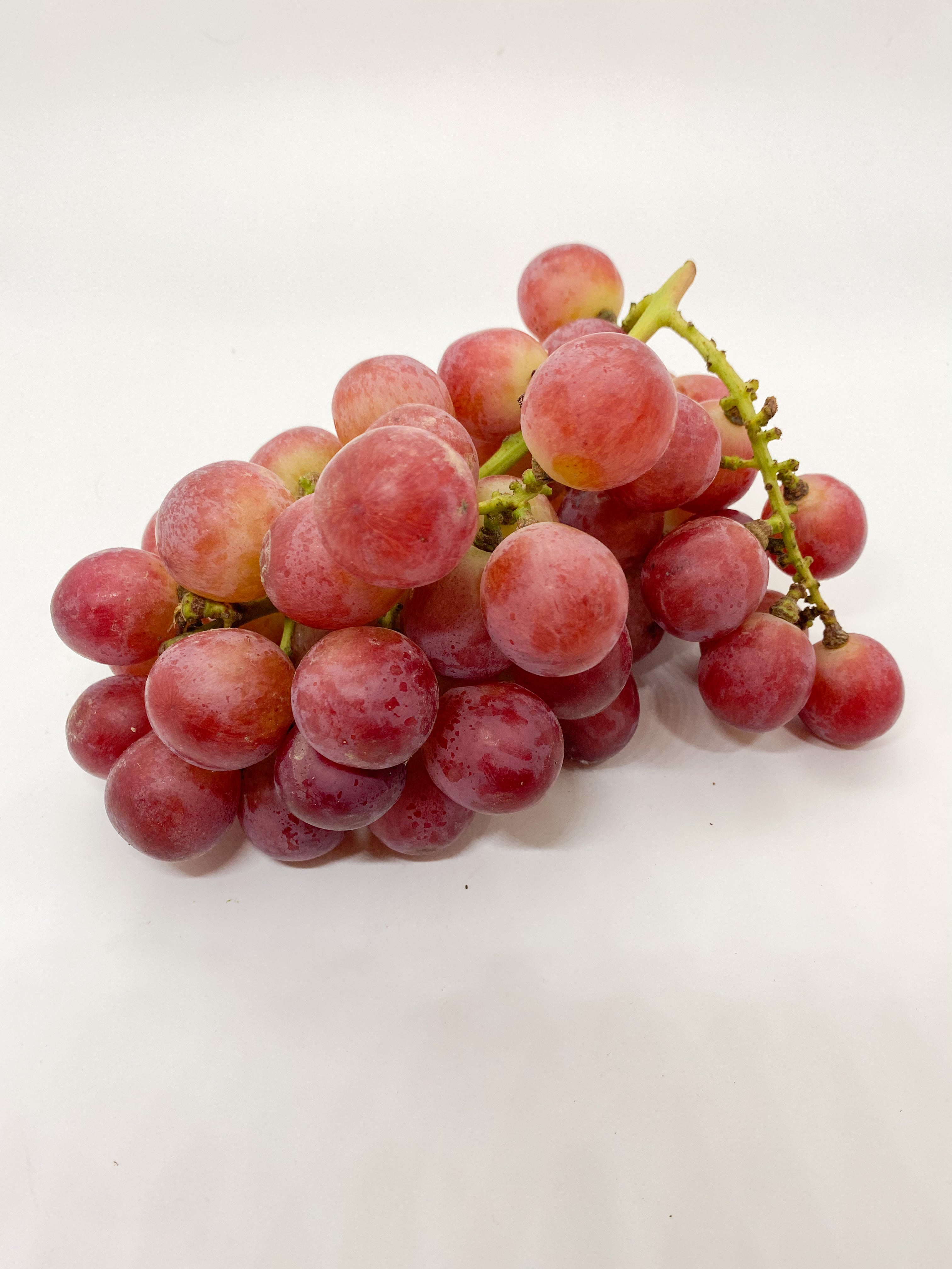 Red seedless grapes